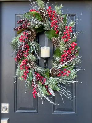 Classic Oval Christmas Wreath with Flickering Candle