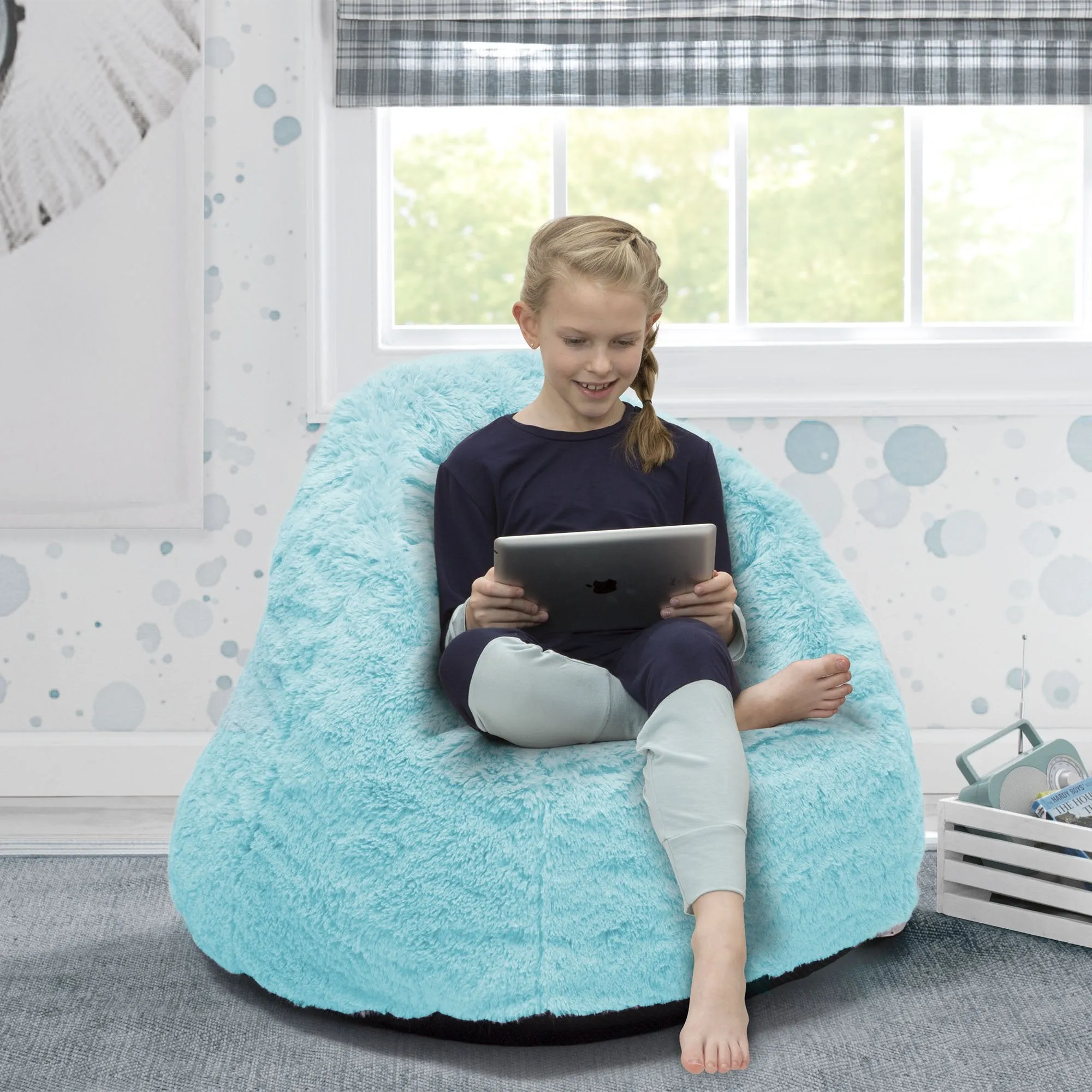 Cozee Fluffy Chair, Kid Size (For Kids Up To 10 Years Old)