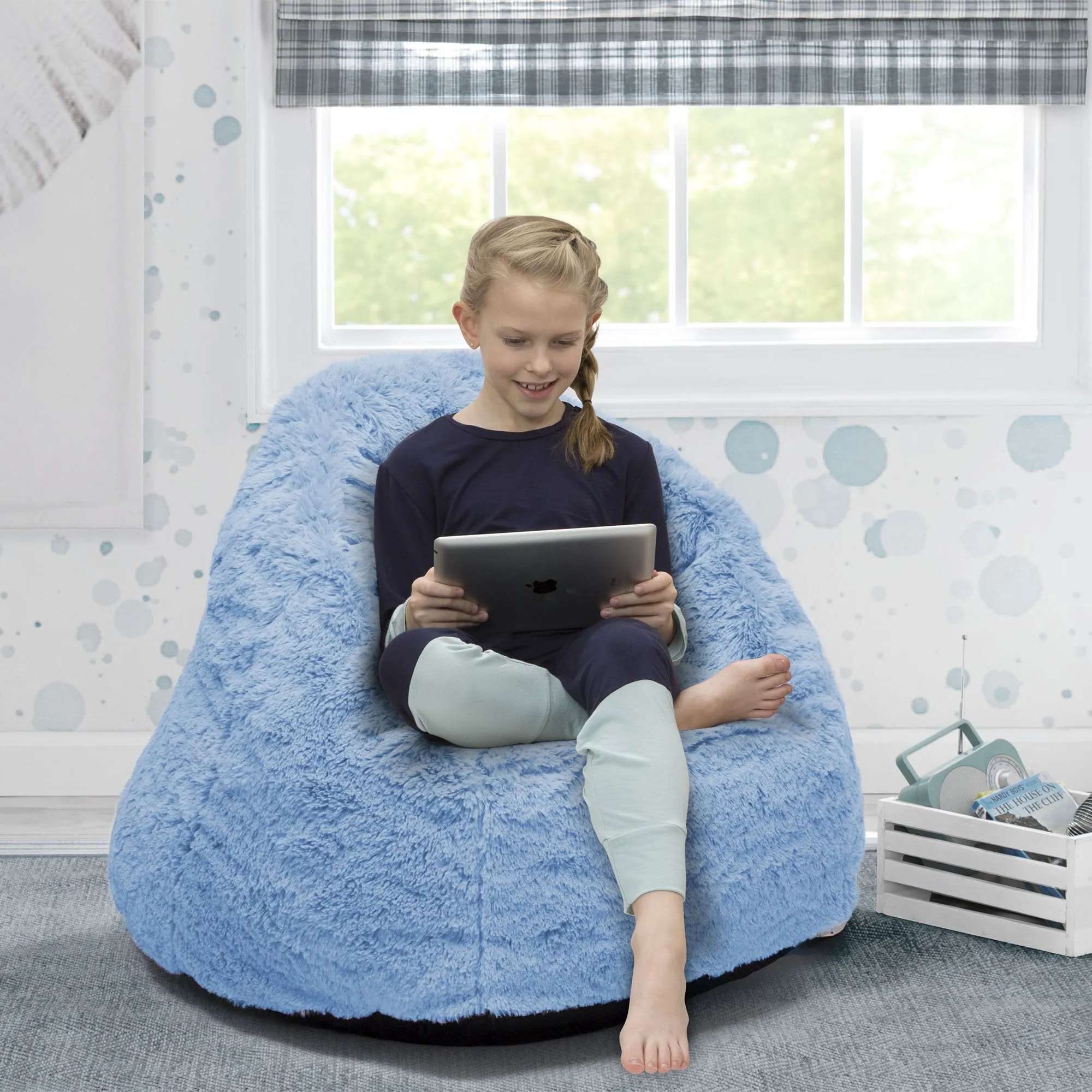 Cozee Fluffy Chair, Kid Size (For Kids Up To 10 Years Old)