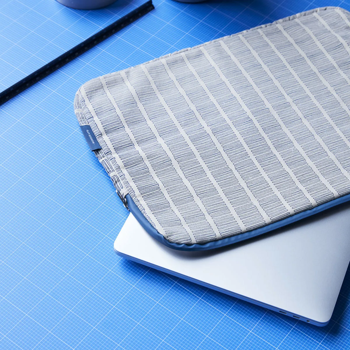 Pochette pour ordinateur Bump - Bleu