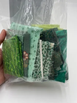 Quilting Cotton Scrap Bag, Greens (WQC1936)