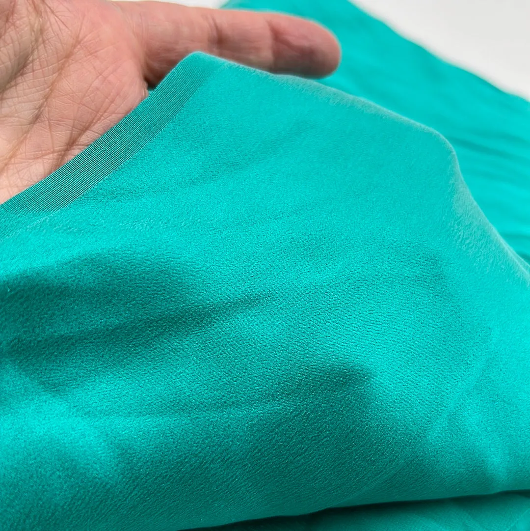 Silk Dress Weight, Jade Green (WDW1879)